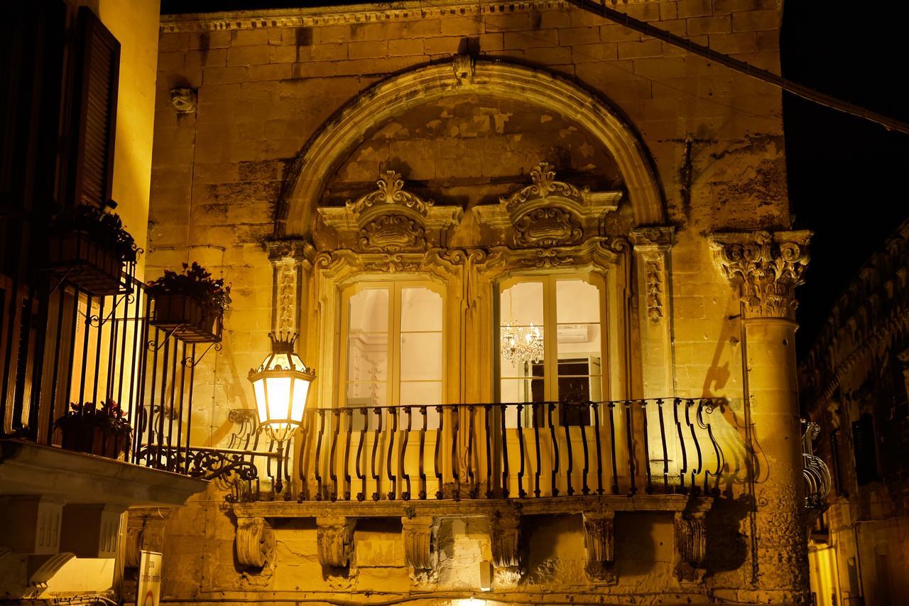 Palazzo Guido Bed & Breakfast Lecce Exterior photo