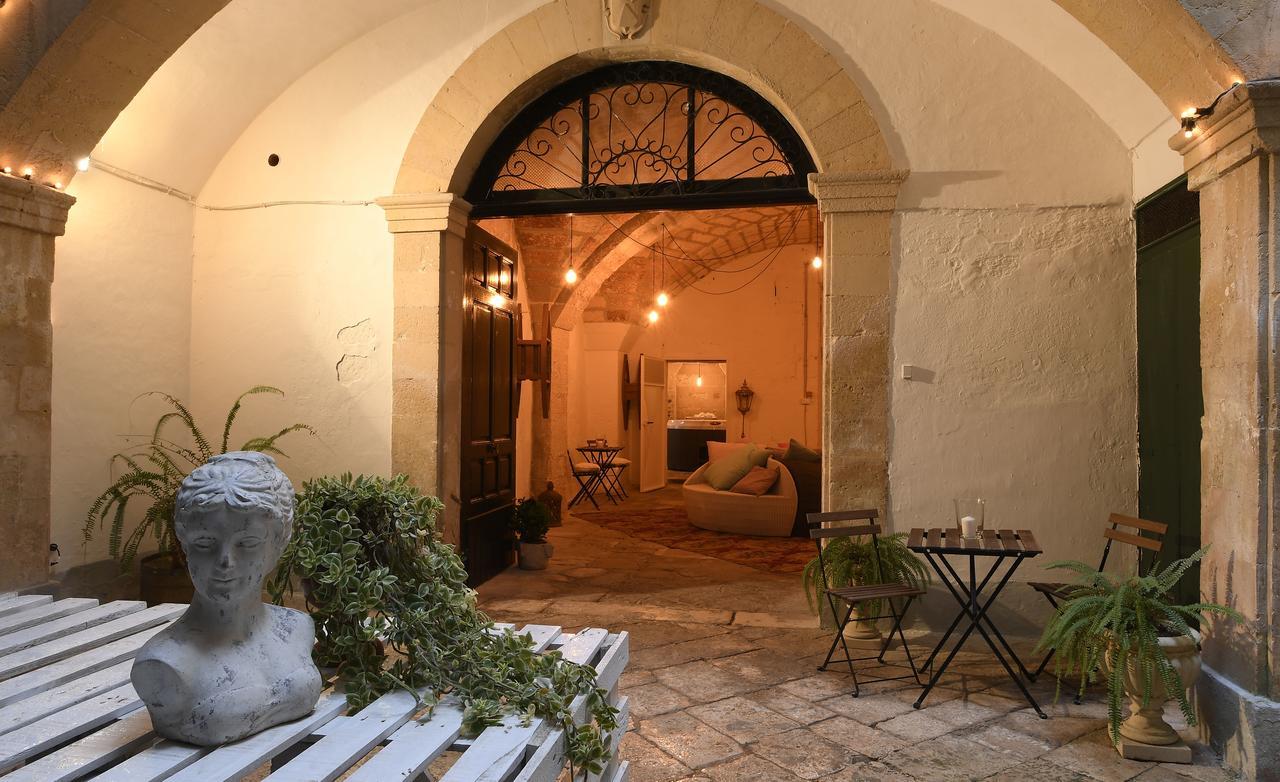 Palazzo Guido Bed & Breakfast Lecce Exterior photo